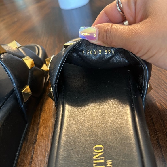 Authentic Valentino rock stud platform sandal - Picture 3 of 7